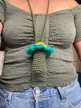 Load image into Gallery viewer, Teal flower necklace
